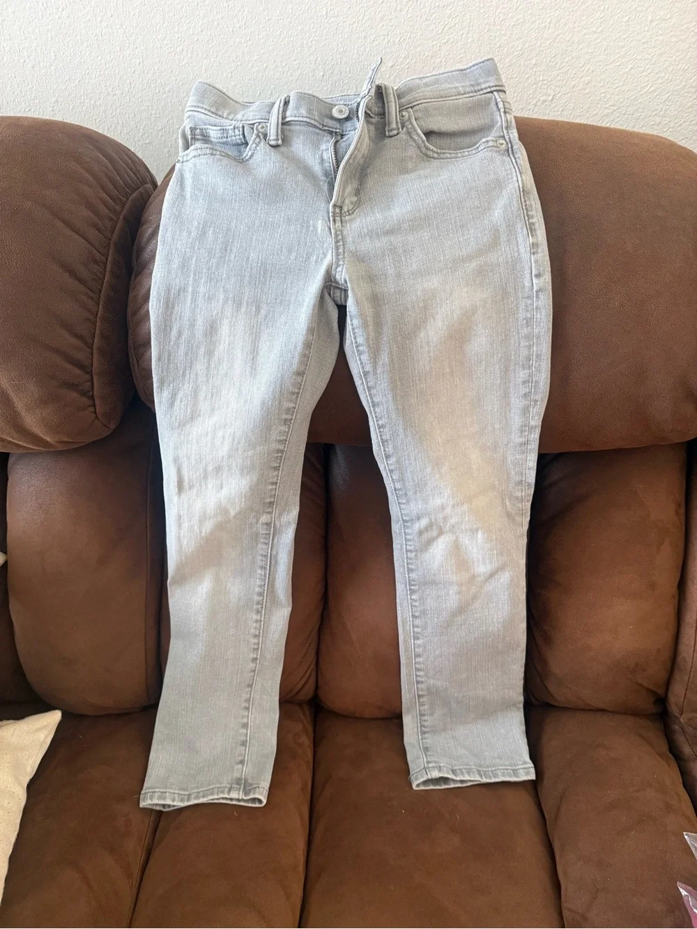 Old Navy Light Gray Skinny Jeans
